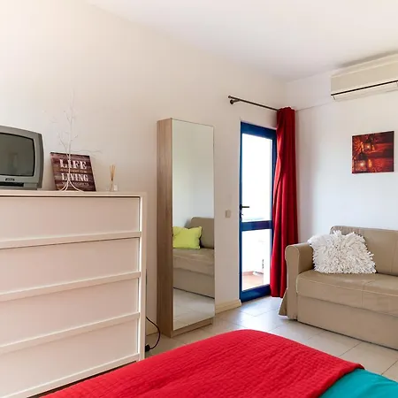 Apartment Akisol Topaz Ii
